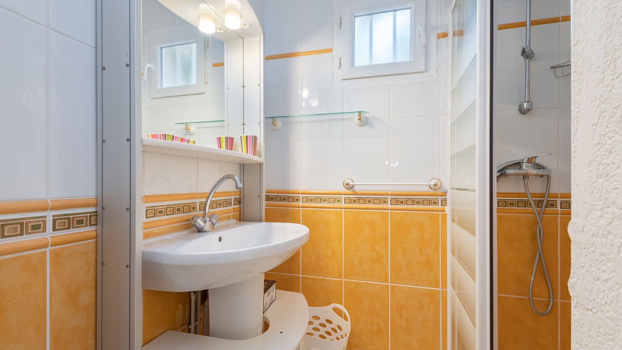 Photo of Bathroom in Frontignan