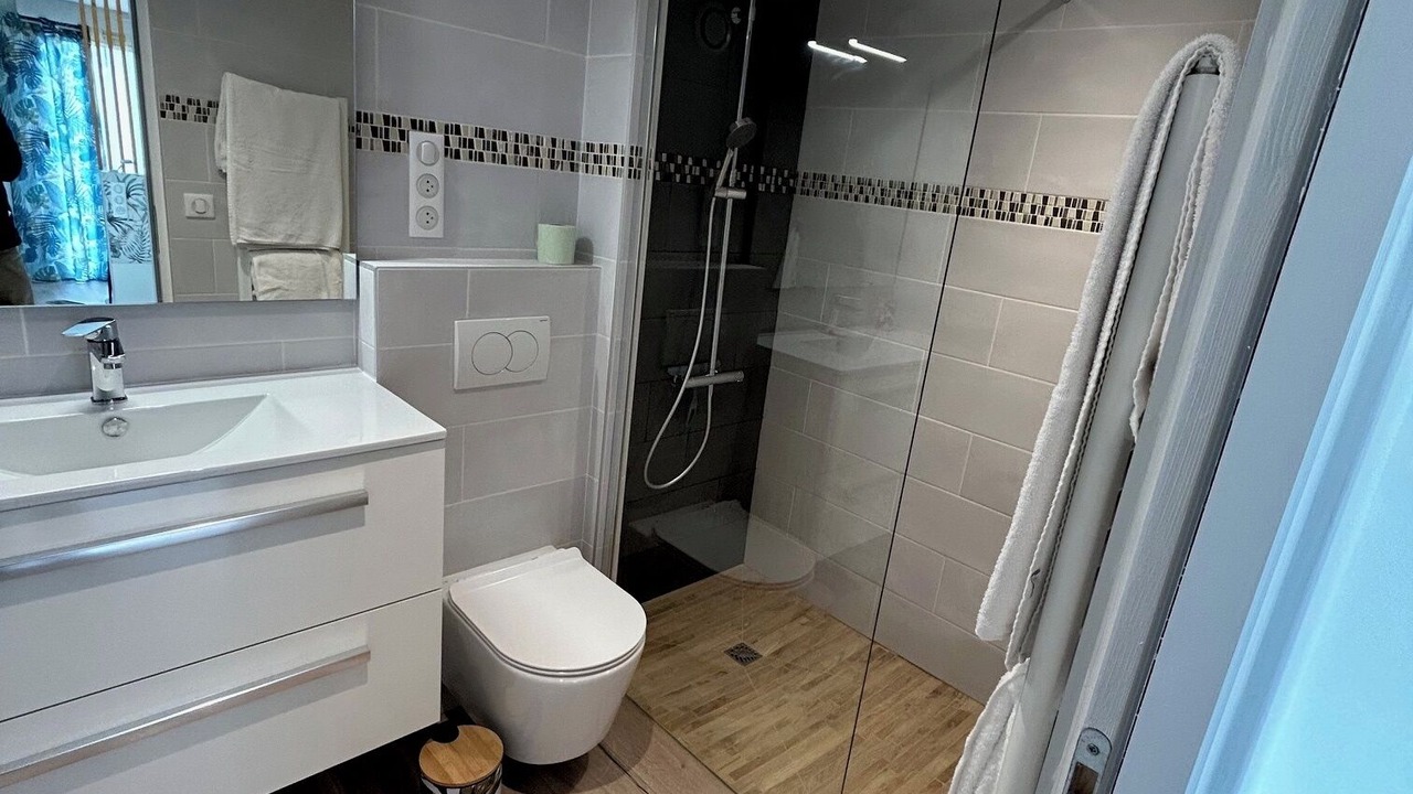 Photo of Bathroom in Ploermel