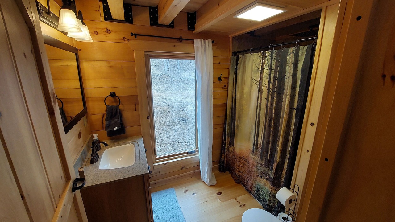 Photo of Bathroom in Ontario