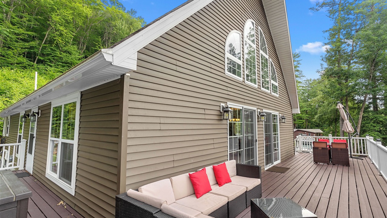 Photo of Patio Balcony in Lake Luzerne-Hadley