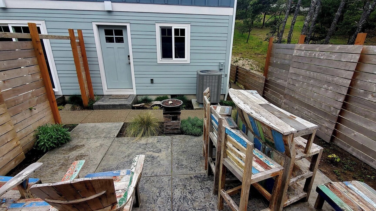 Photo of Patio Balcony in Pacific City