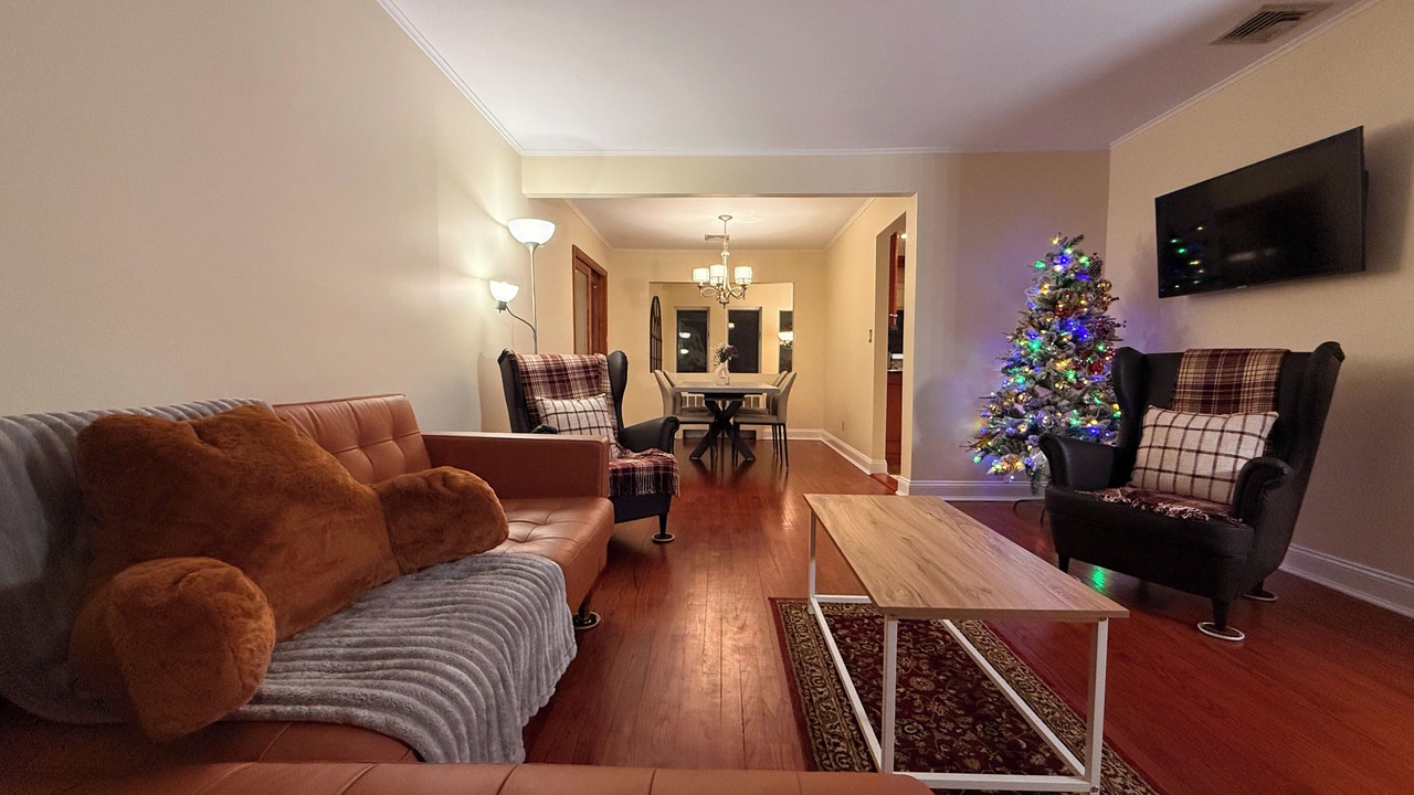 Photo of Livingroom in Hicksville