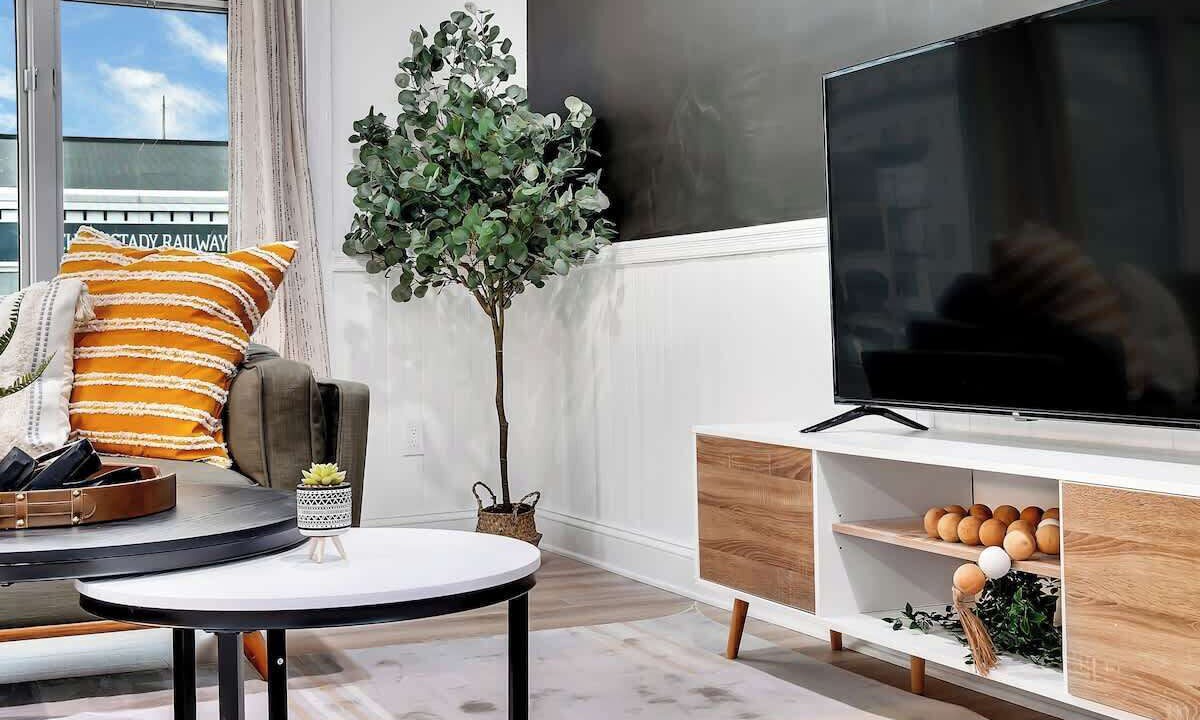 Photo of Livingroom in Seward Place