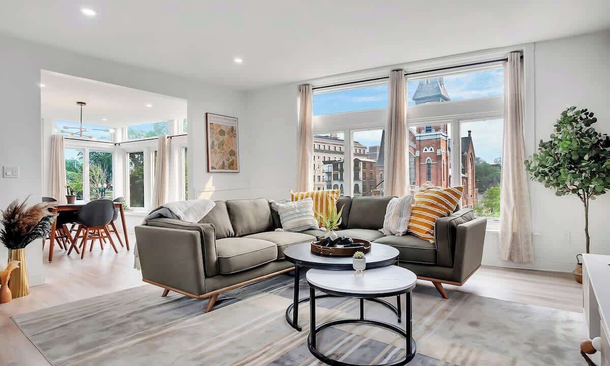 Photo of Livingroom in Seward Place