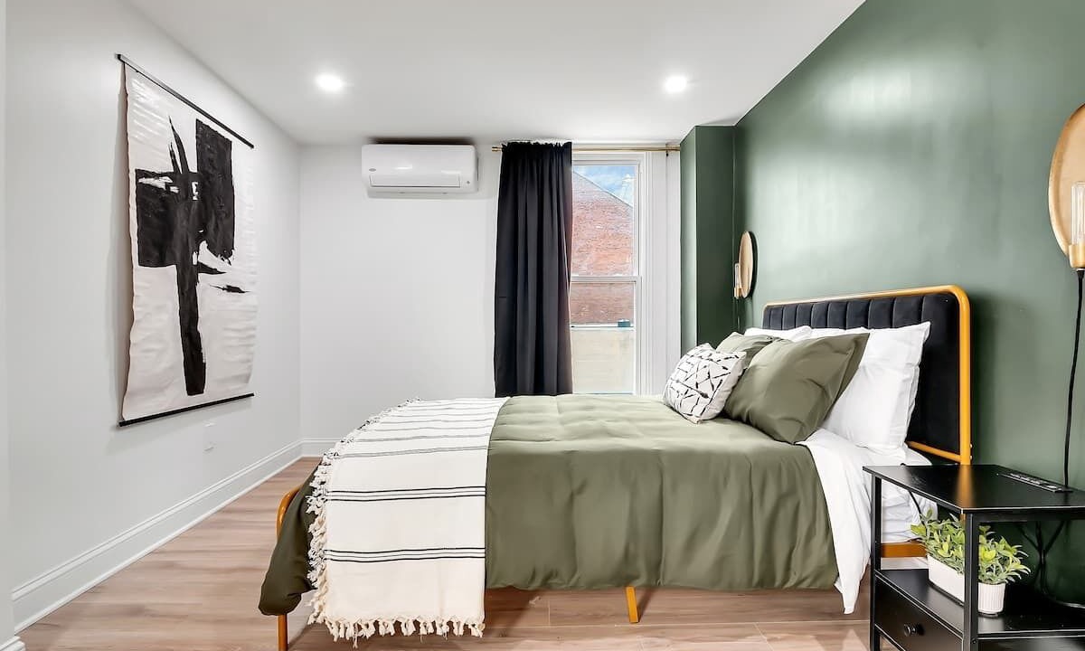 Photo of Bedroom in Seward Place