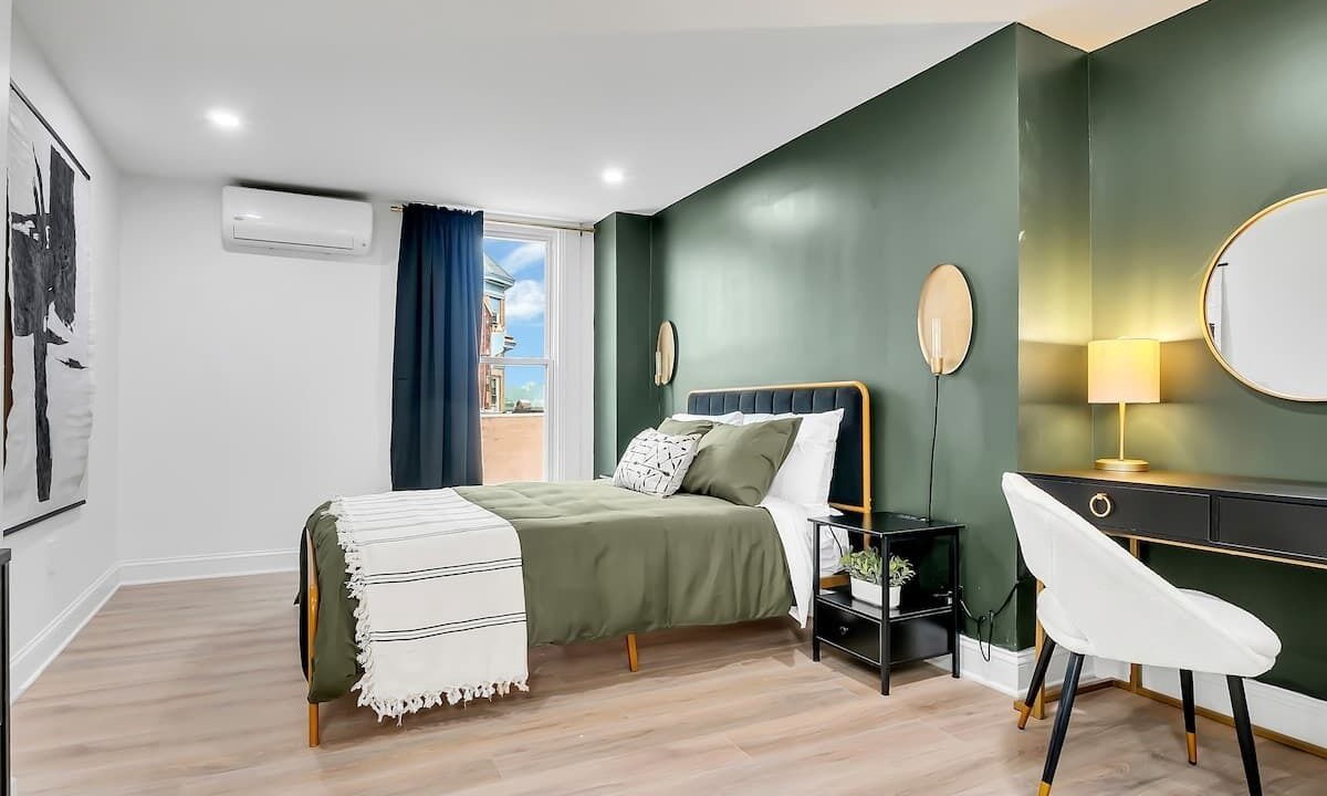 Photo of Bedroom in Seward Place
