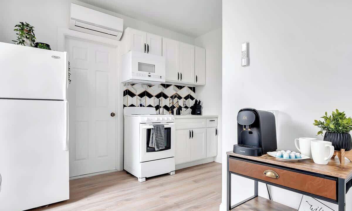 Photo of Kitchen in Seward Place