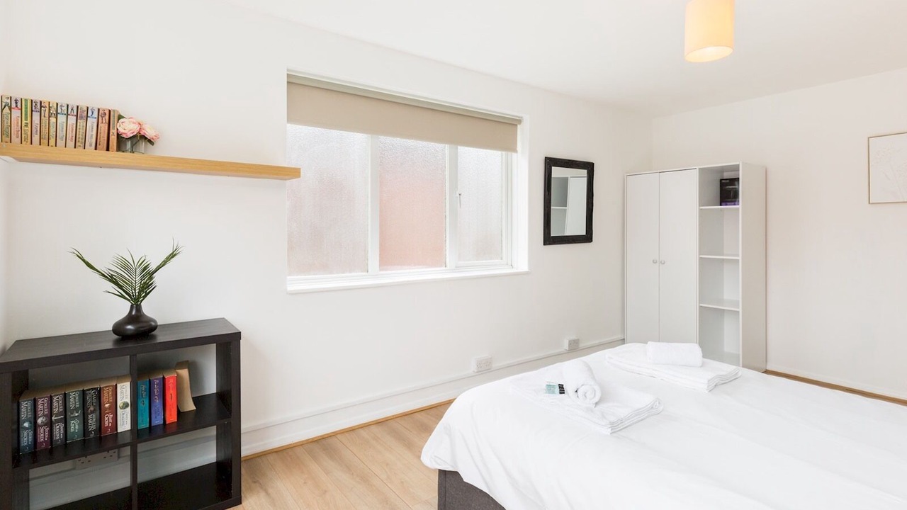 Photo of Bedroom in Whitnash