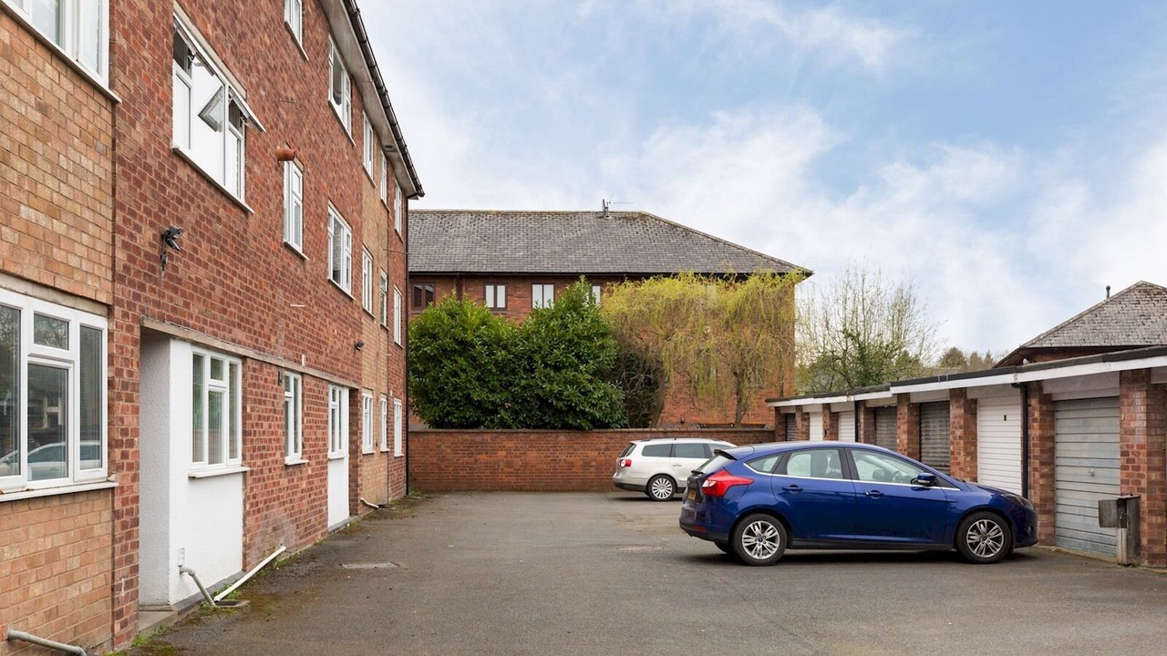 Photo of Outdoor in Whitnash