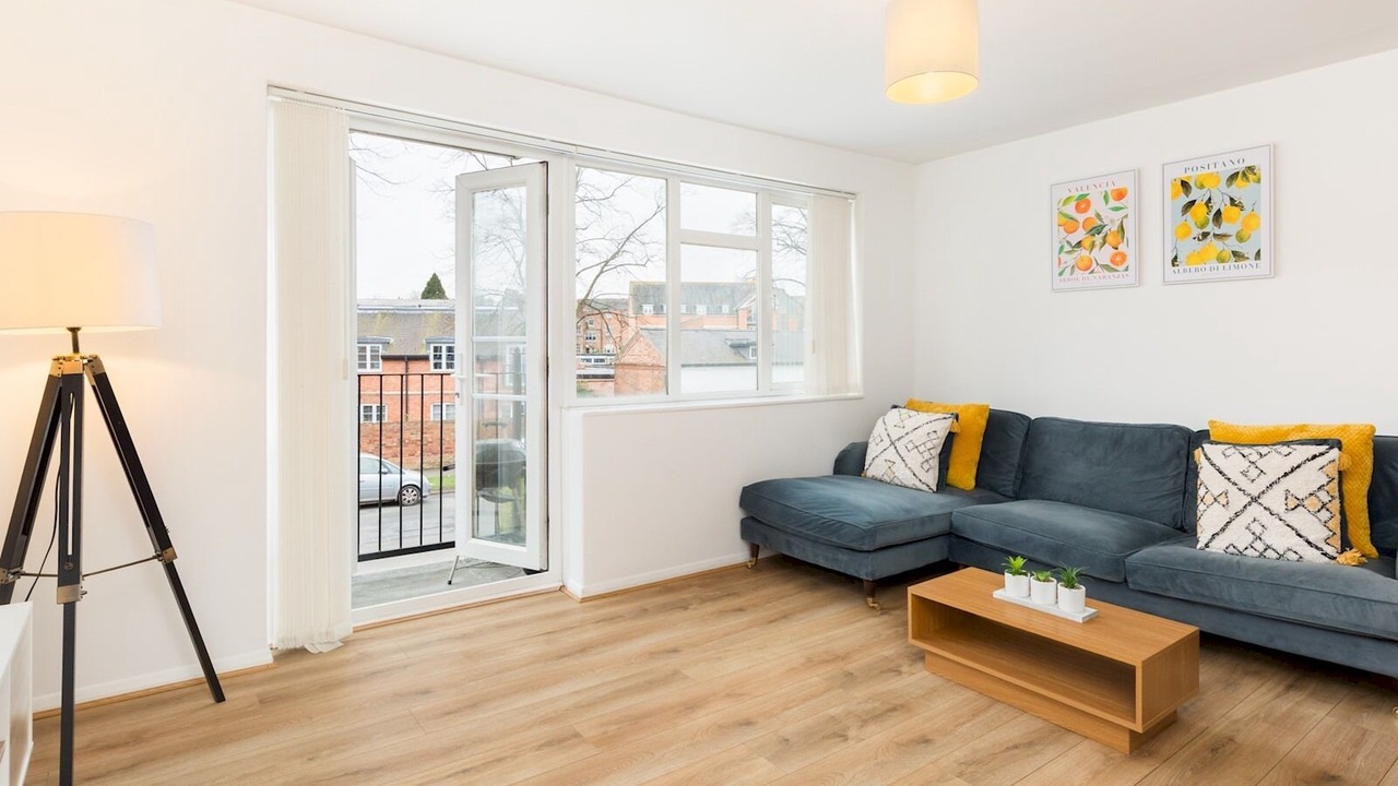 Photo of Livingroom in Whitnash