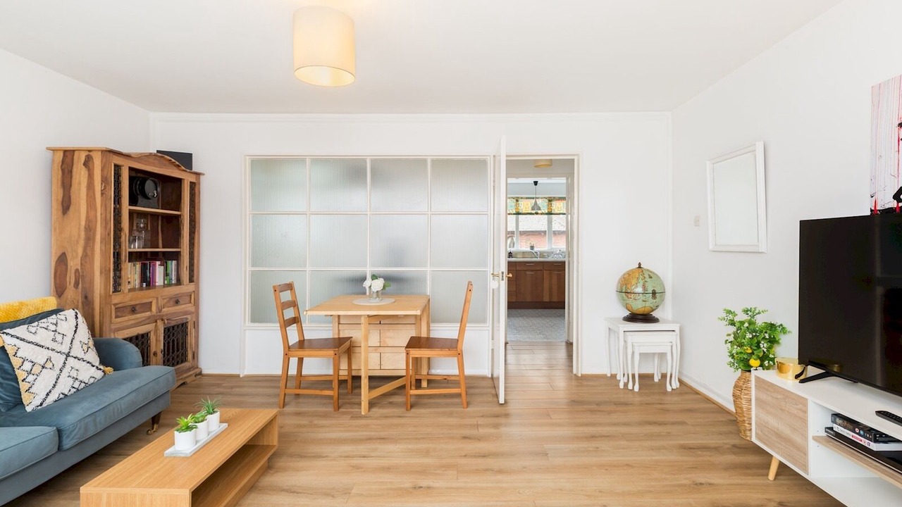 Photo of Livingroom in Whitnash