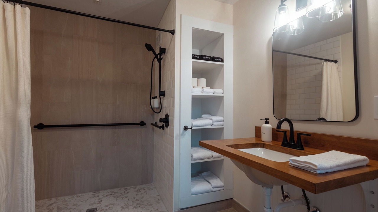 Photo of Bathroom in Cleveland