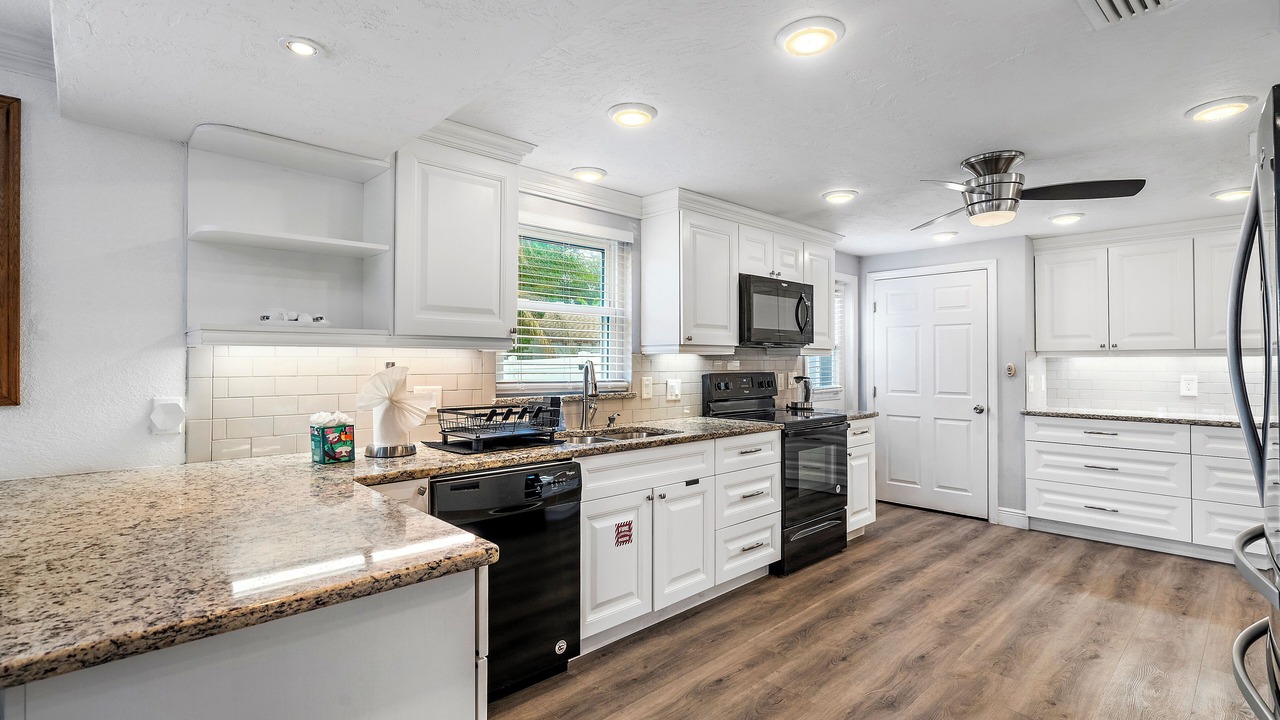 Photo of Kitchen in Anona