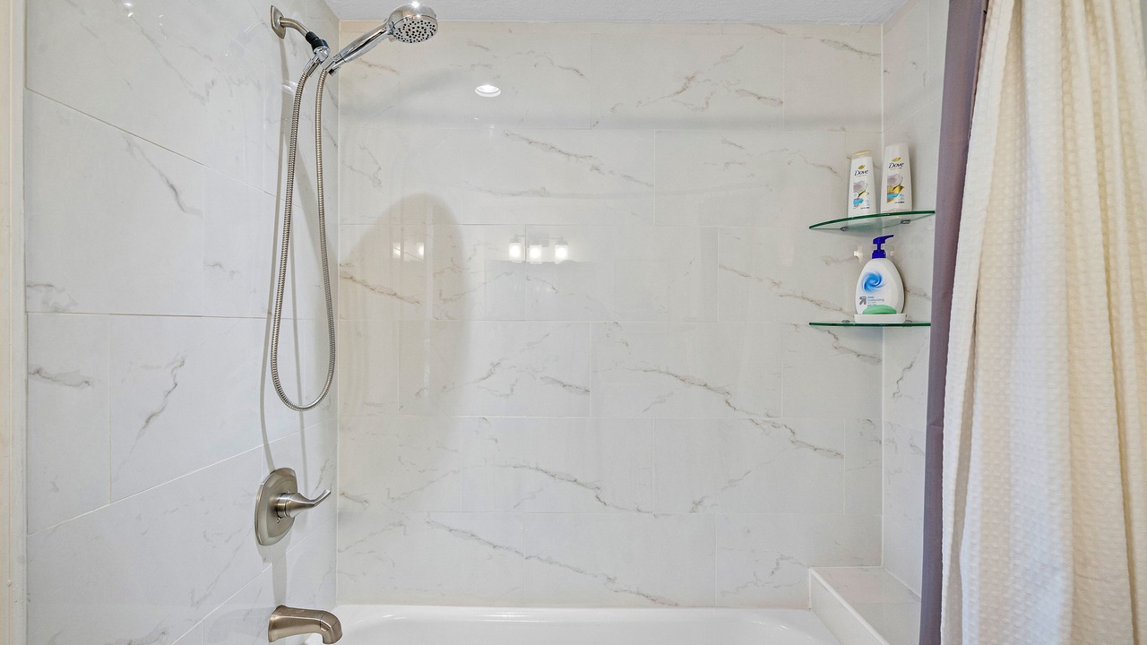 Photo of Bathroom in Anona