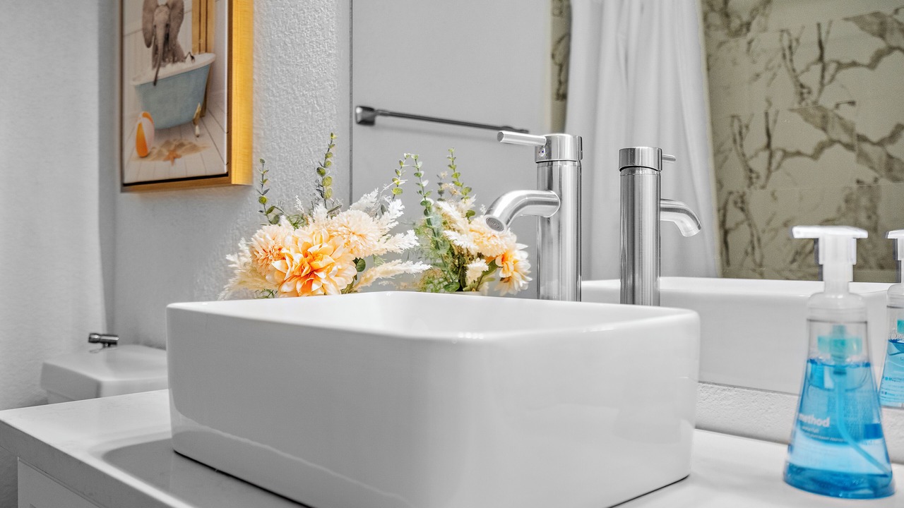 Photo of Bathroom in Anona