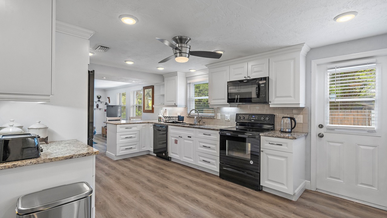 Photo of Kitchen in Anona
