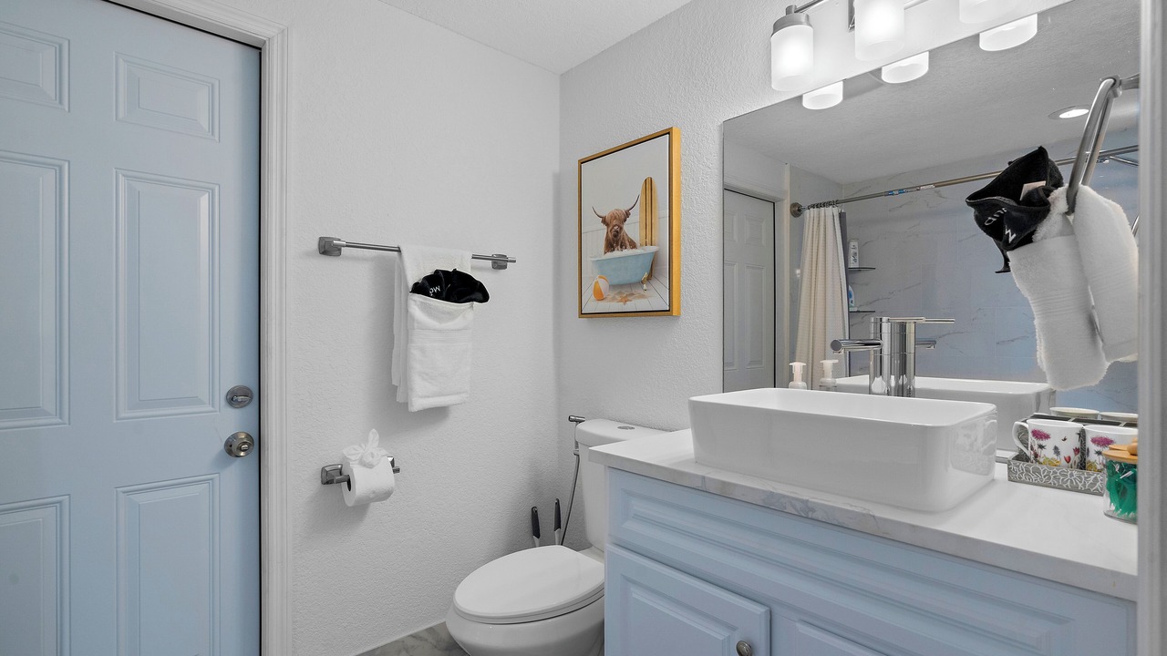 Photo of Bathroom in Anona