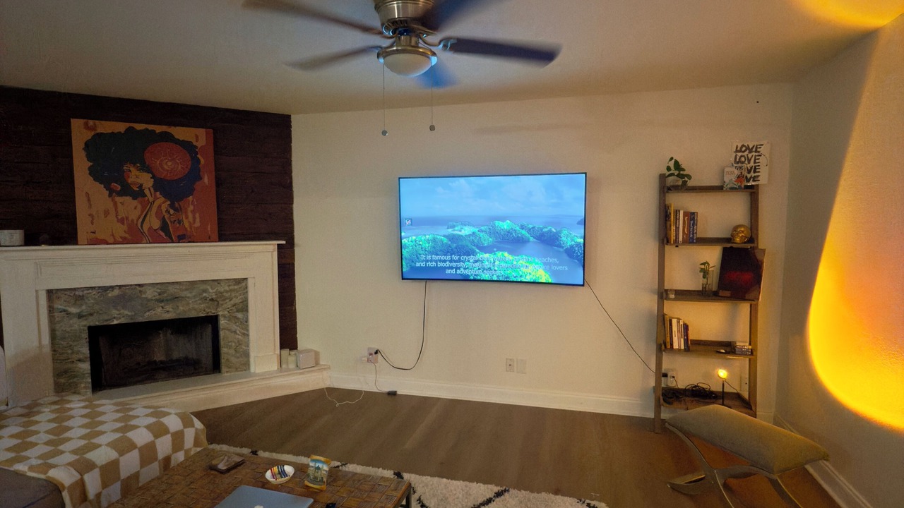 Photo of Livingroom in McNeil