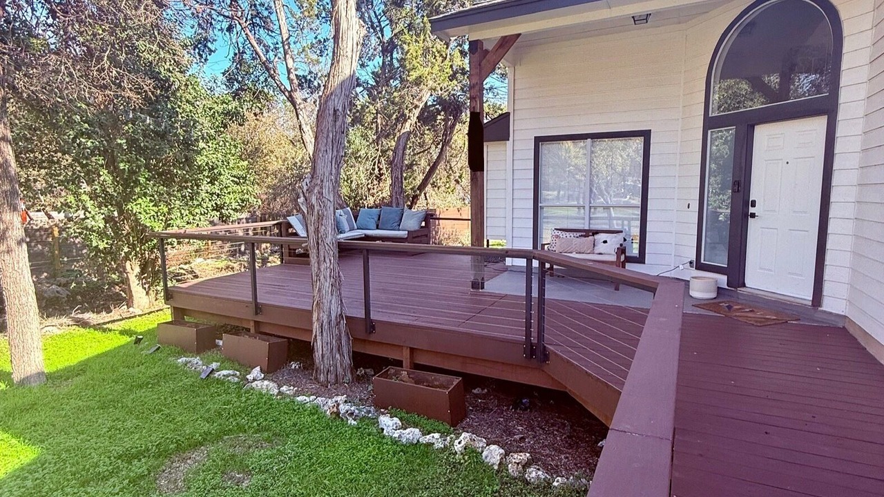 Photo of Patio Balcony in McNeil