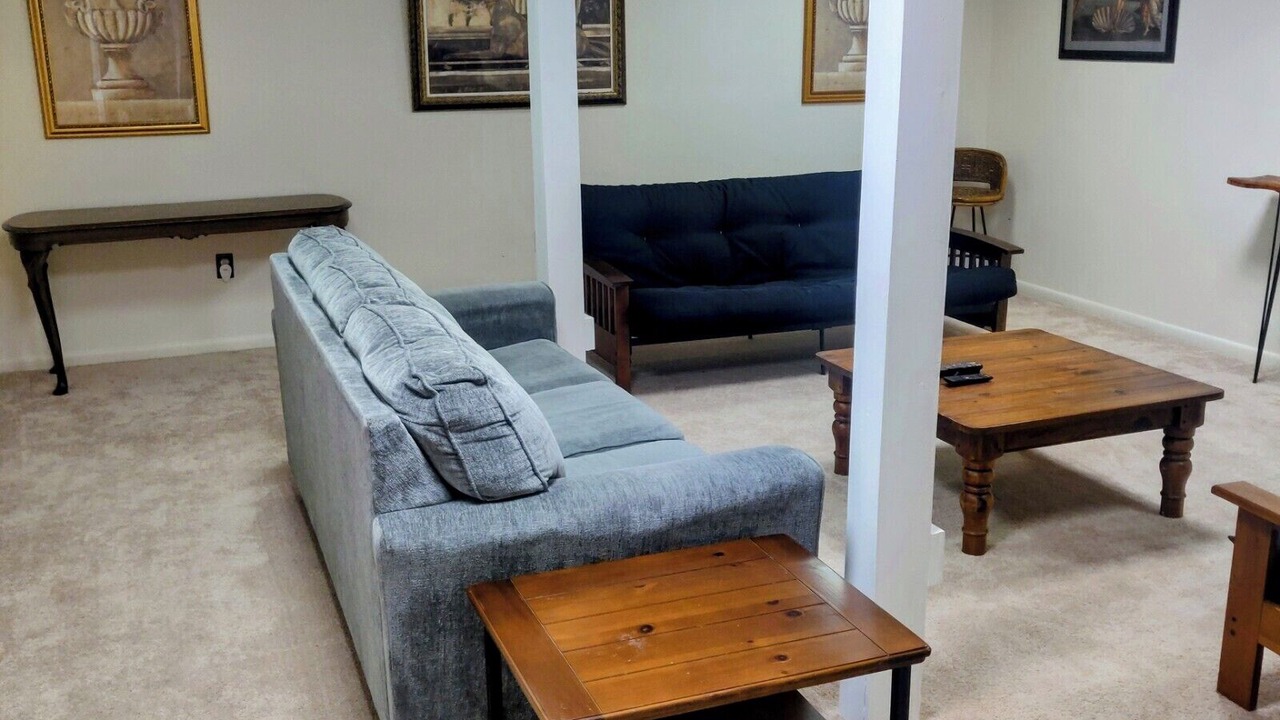 Photo of Livingroom in Flying Hills