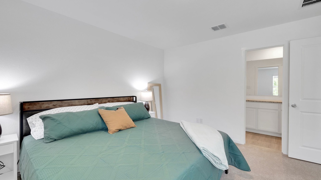 Photo of Bedroom in Lincoln Park