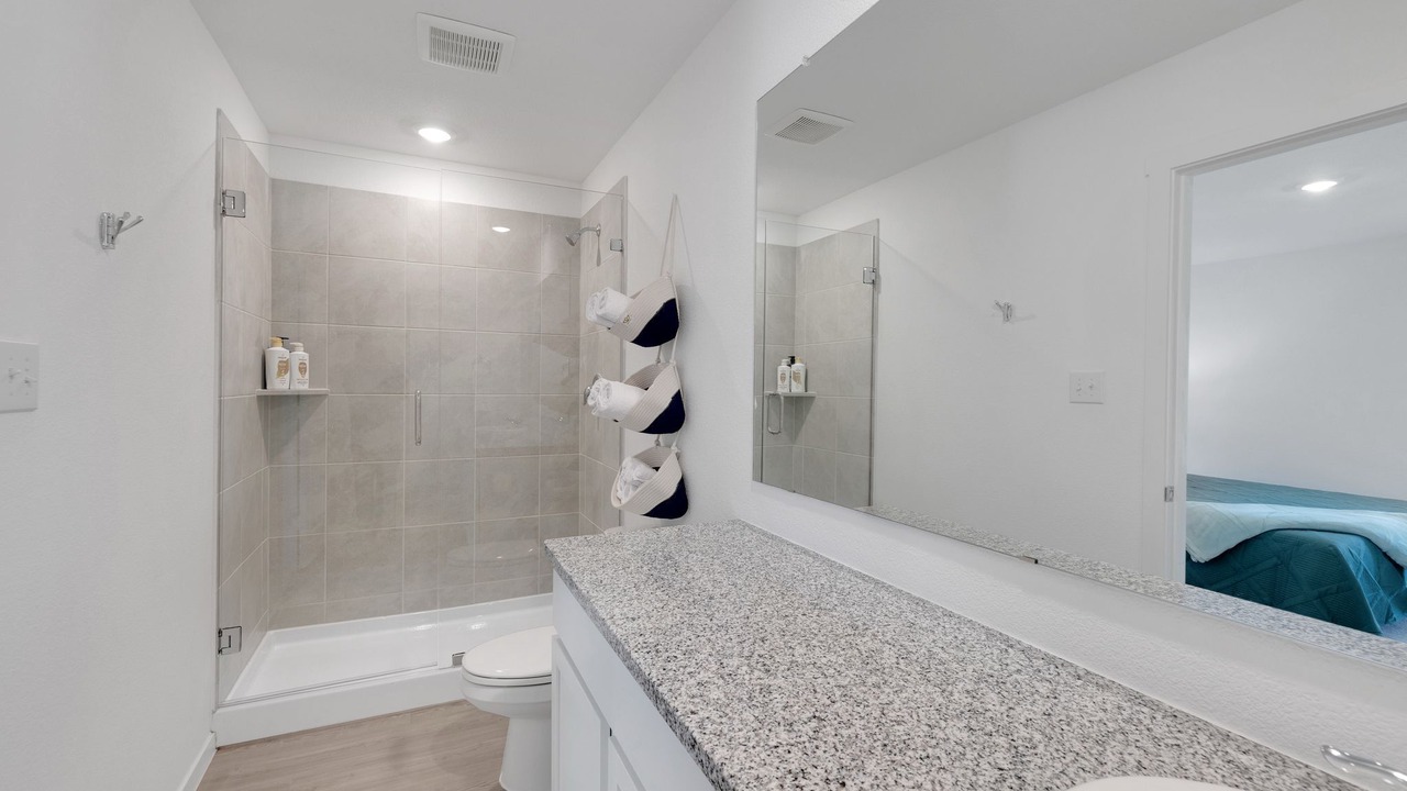 Photo of Bathroom in Lincoln Park