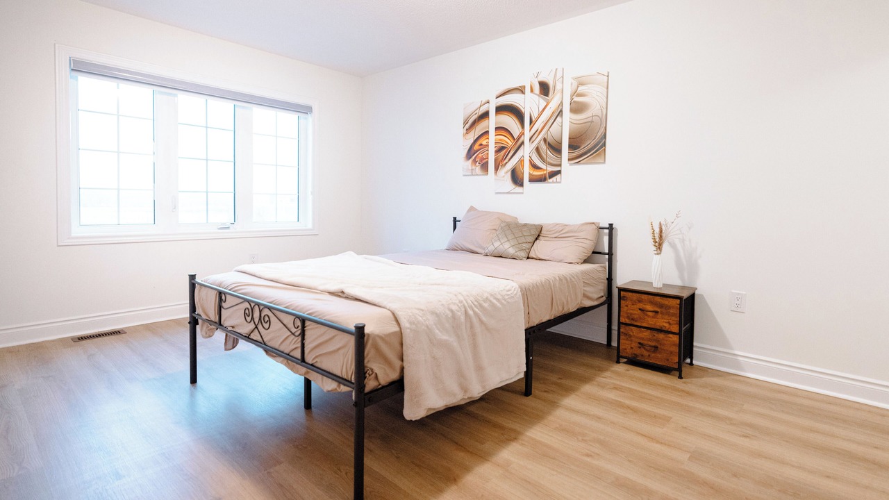 Photo of Bedroom in Wasaga Beach
