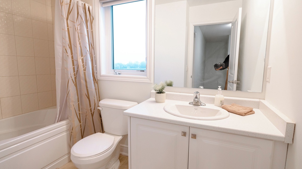 Photo of Bathroom in Wasaga Beach