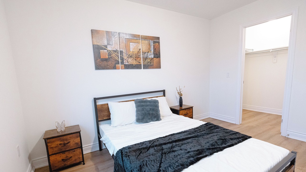 Photo of Bedroom in Wasaga Beach