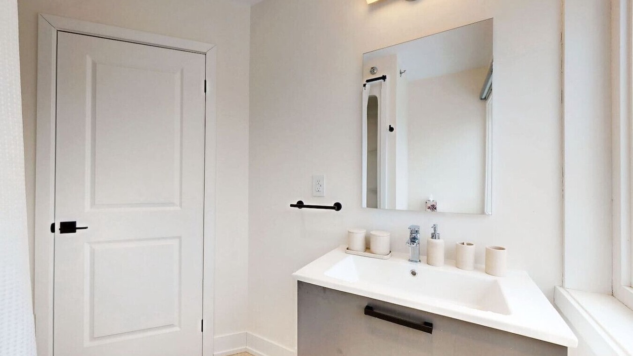Photo of Bathroom in Rockcliffe - Smythe