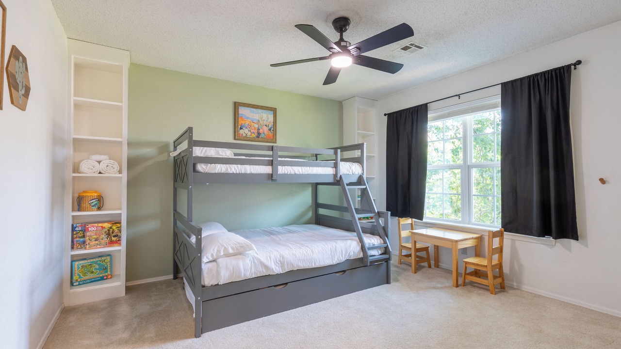 Photo of Bedroom in Broken Arrow