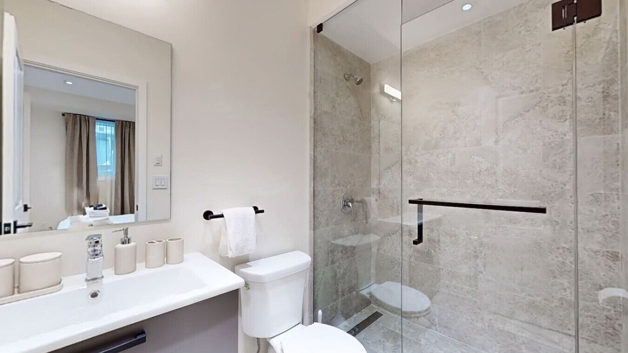 Photo of Bathroom in Rockcliffe - Smythe