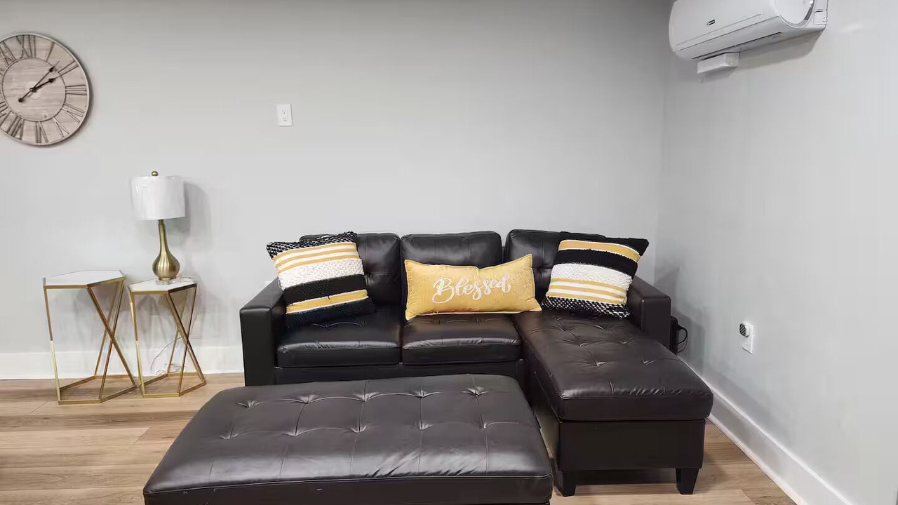 Photo of Livingroom in Eckington