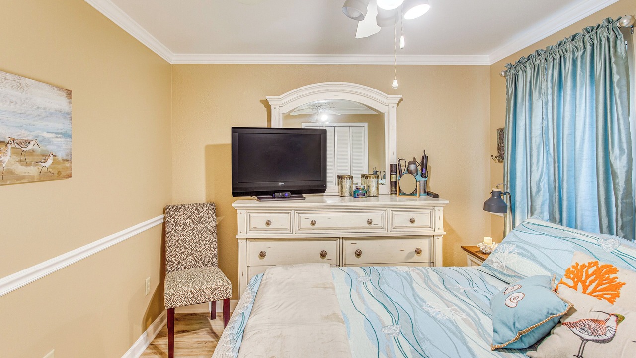 Photo of Bedroom in Crescent Beach