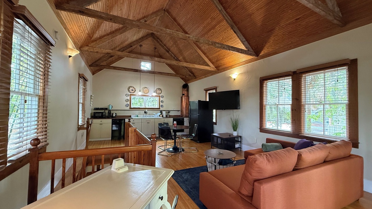 Photo of Livingroom in Downtown Historic District