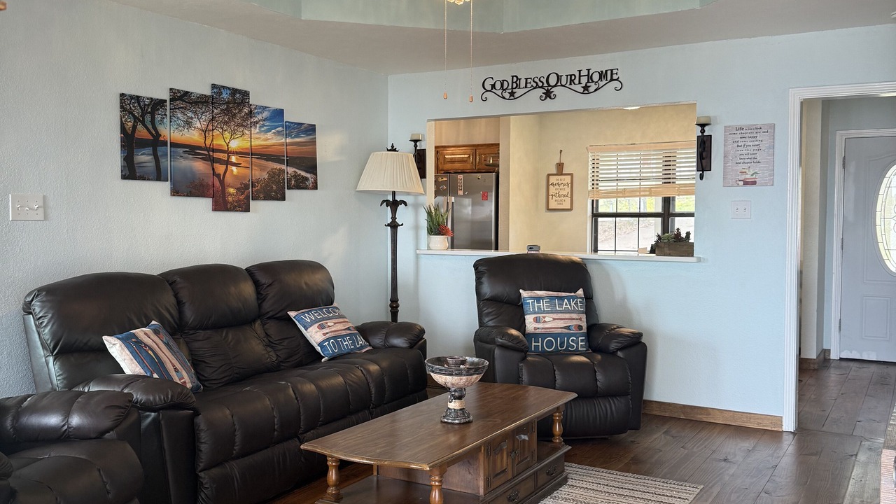 Photo of Livingroom in Murchison