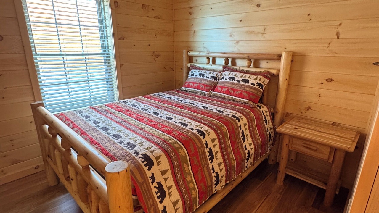 Photo of Bedroom in Inlet