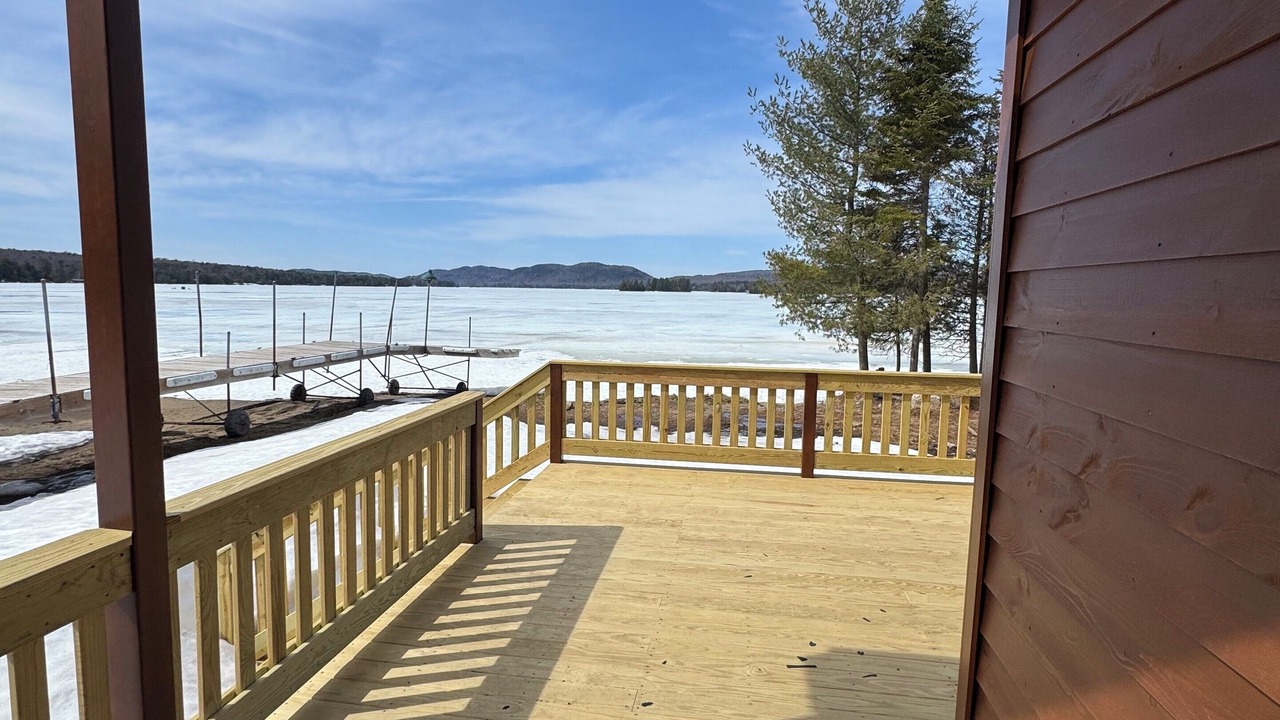 Photo of Patio Balcony in Inlet