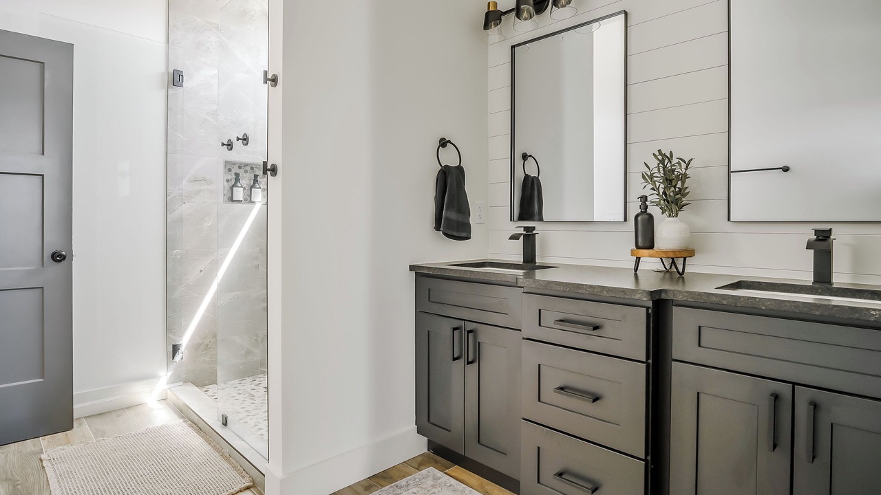 Photo of Bathroom in Smithville