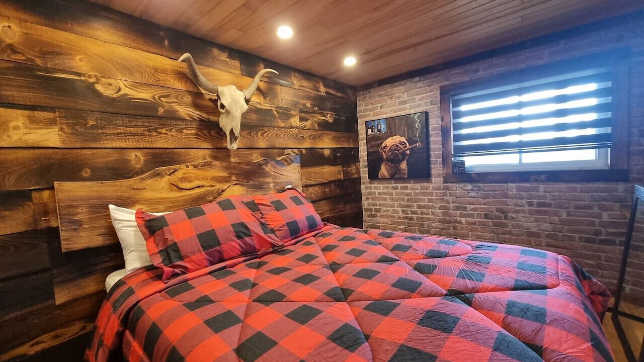Photo of Bedroom in Montebello