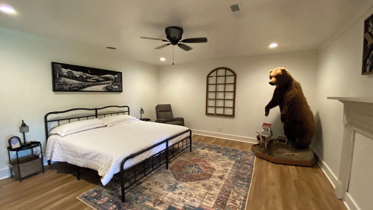 Photo of Bedroom in Madison Heights