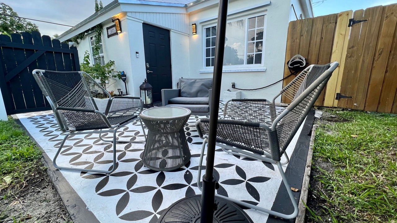 Photo of Patio Balcony in North Miami Beach