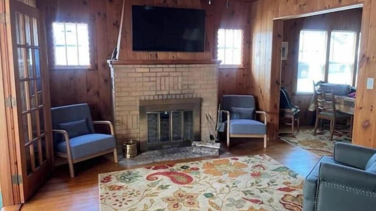 Photo of Livingroom in Eagle Harbor