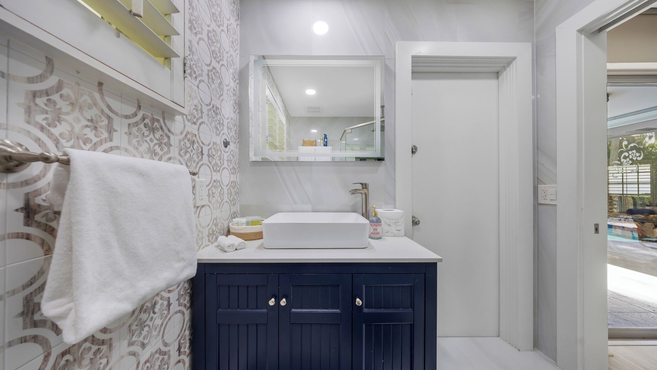 Photo of Bathroom in Imperial Point