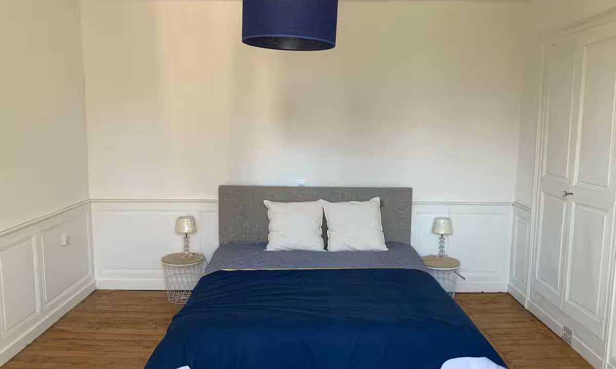 Photo of Bedroom in Parce-sur-Sarthe