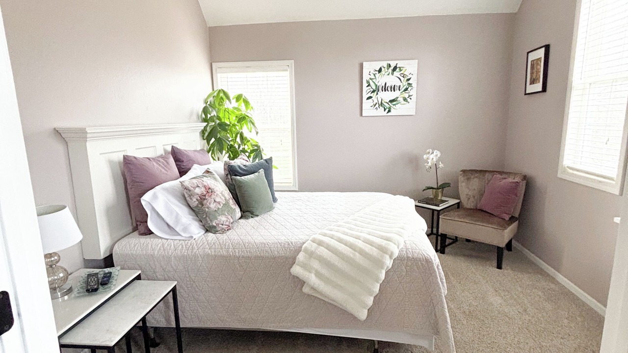 Photo of Bedroom in Cleveland