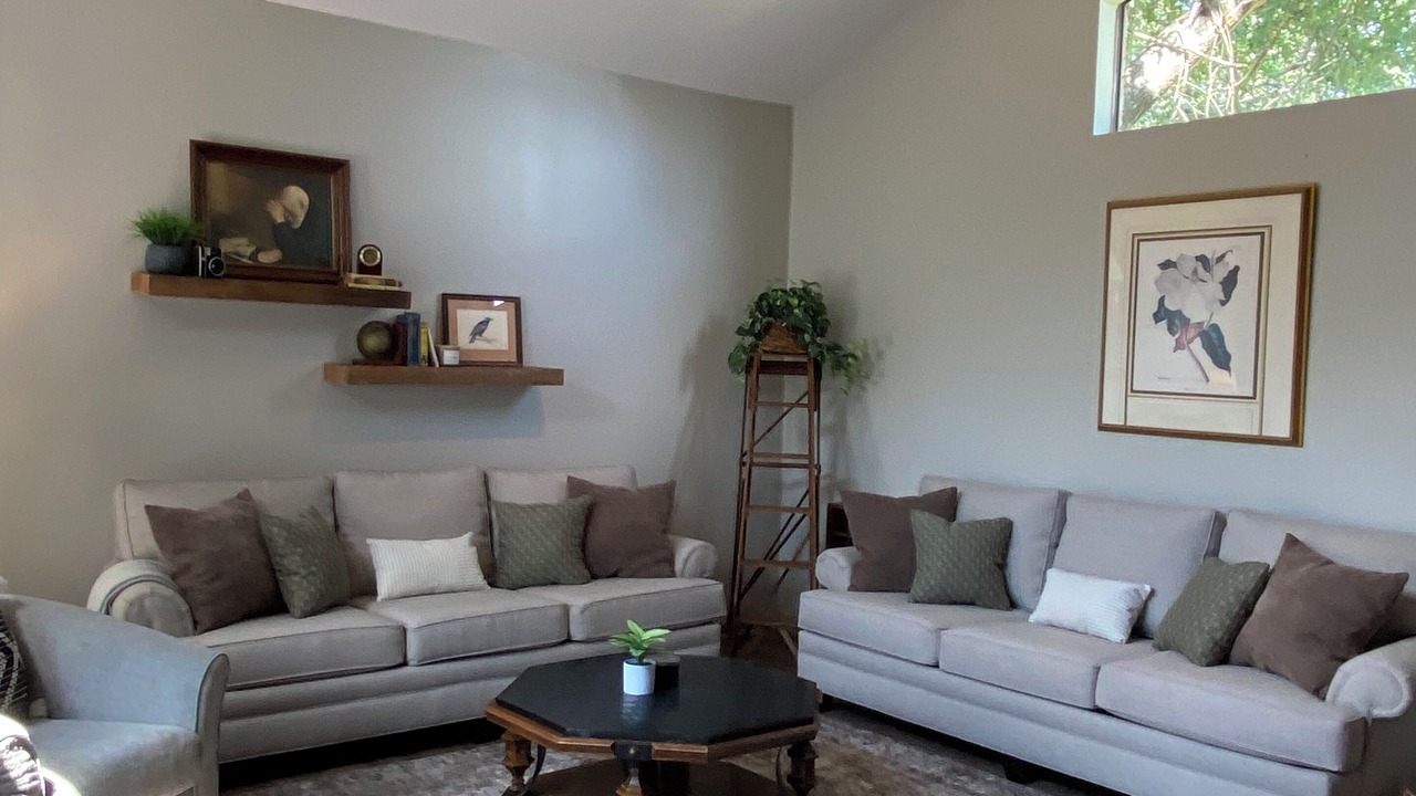 Photo of Livingroom in Southwood Valley