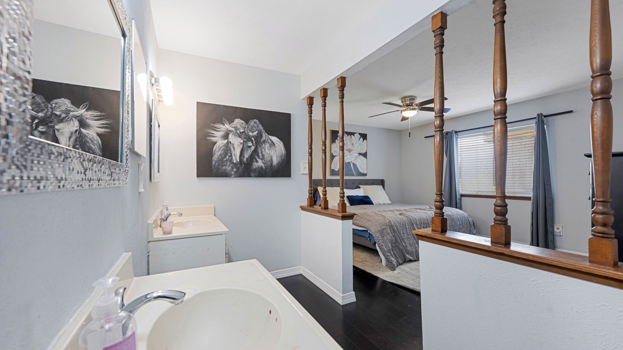 Photo of Bathroom in The Colony