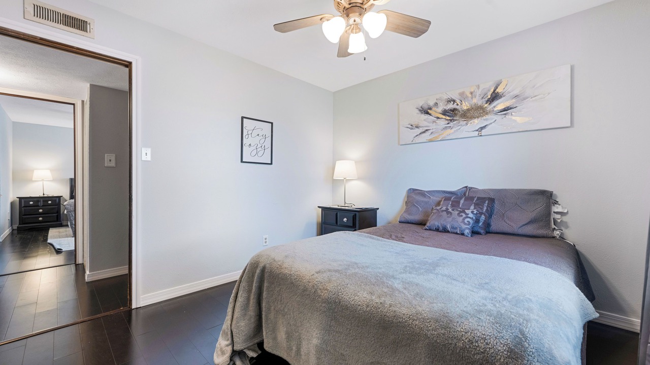 Photo of Bedroom in The Colony