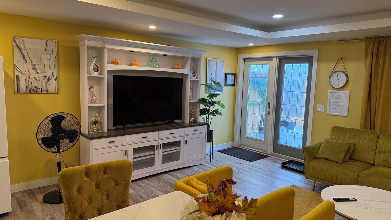 Photo of Livingroom in Fort Gary